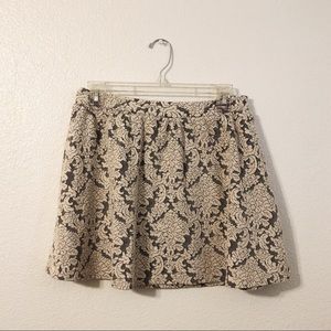 lace skirt